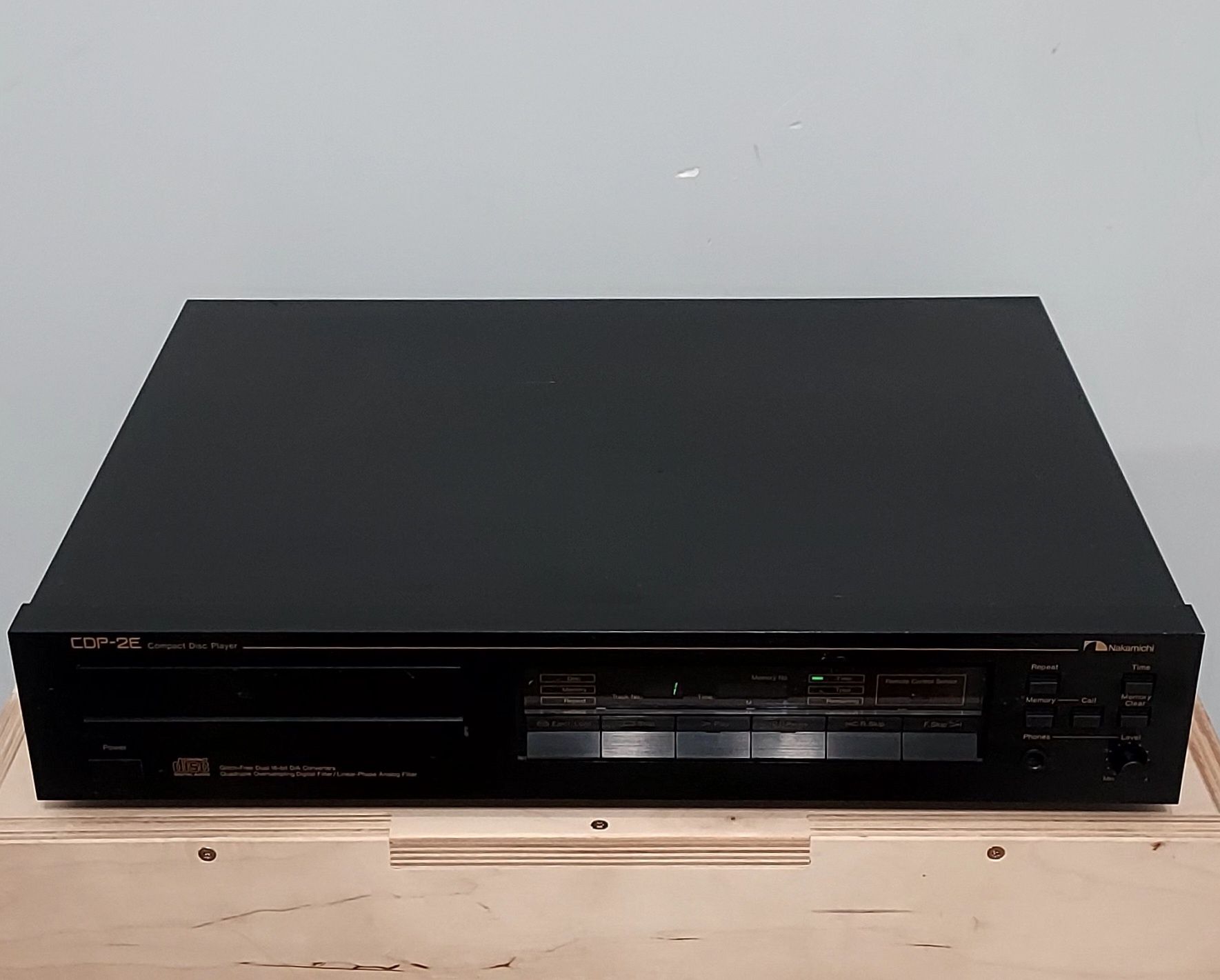 Odtwarzacz CD Nakamichi CDP-2E TDA 1541A