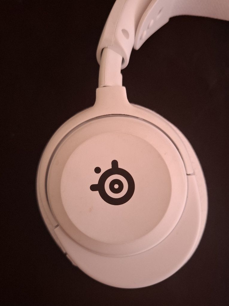 Steelseries Arctis Nova 5 Wireless