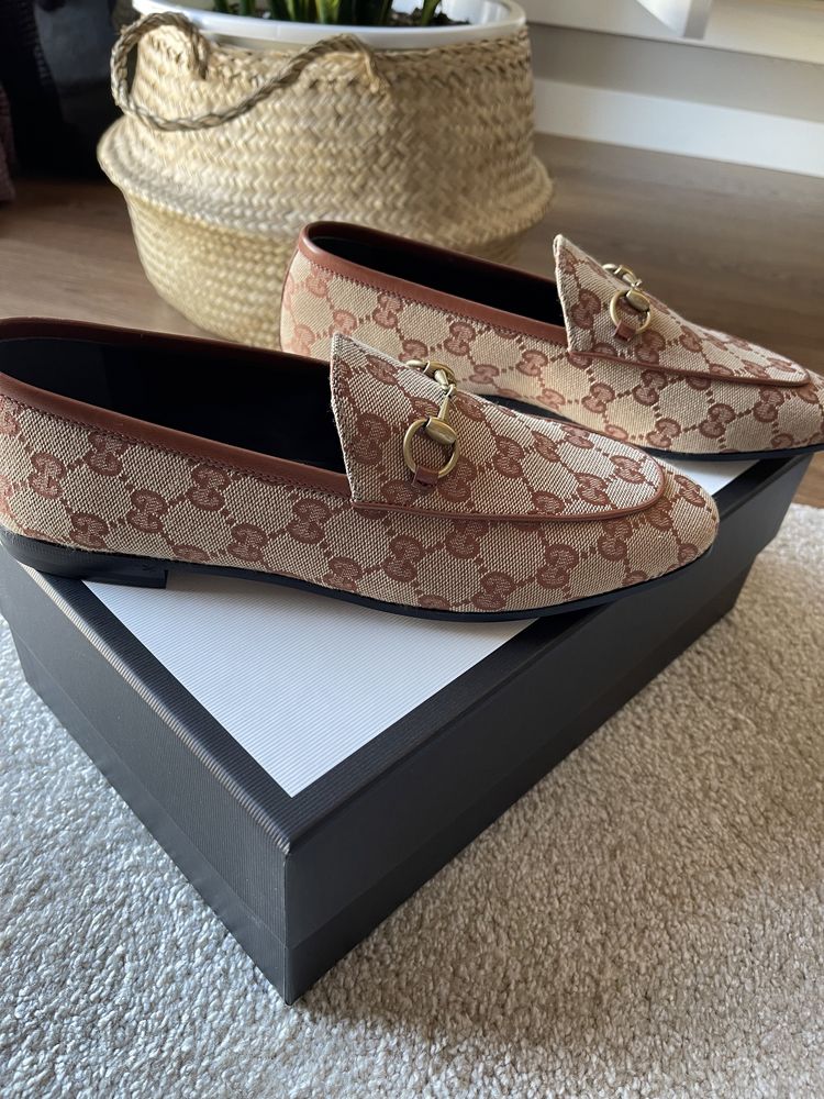 Sapatos originais Gucci