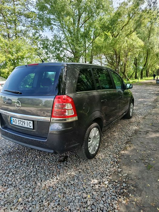 Продається opel zafira b в ідеальному стані пригнана з Германії
