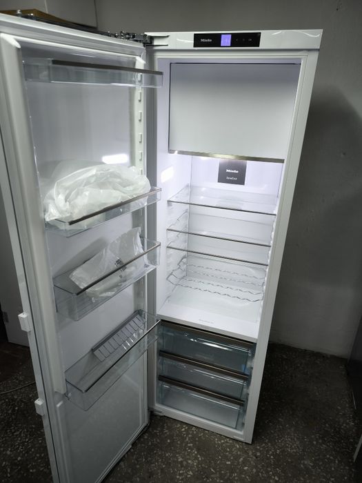 lodówka Miele K 7748 C do zabudowy z zamrażarką