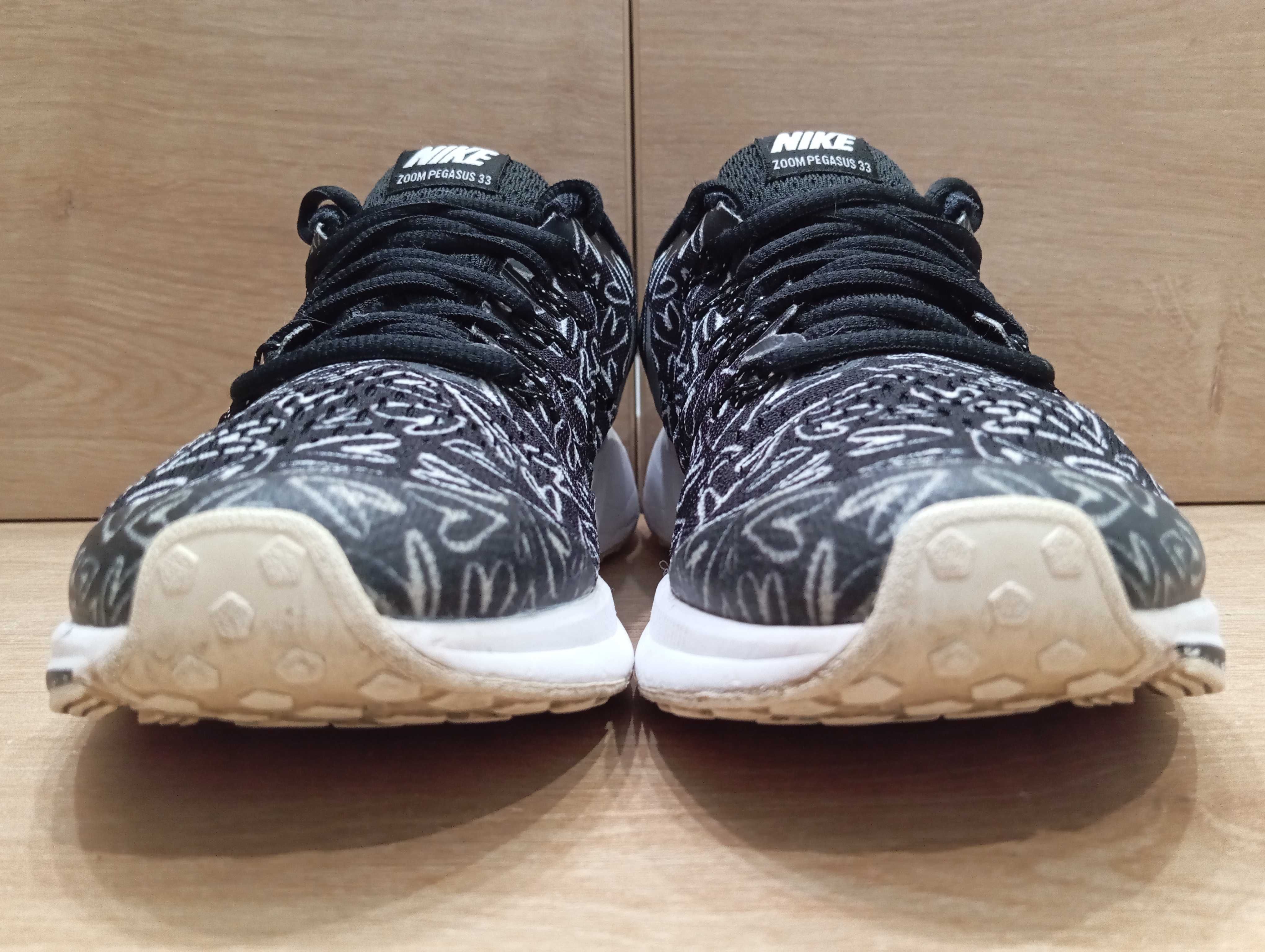 Nike
Air Zoom Pegasus 33 Damskie Buty Sportowe do biegania Rozm. 38,5