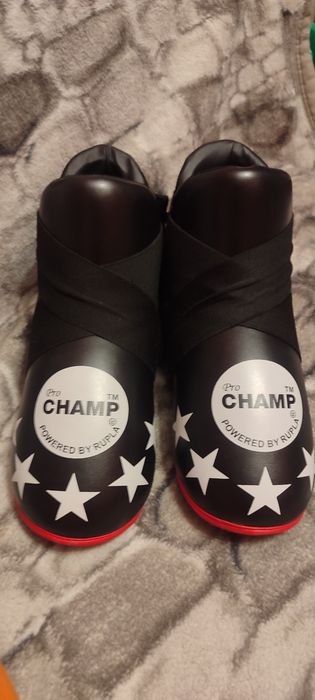 Ochraniacz stopy  kickboxingu karate rozm.M
