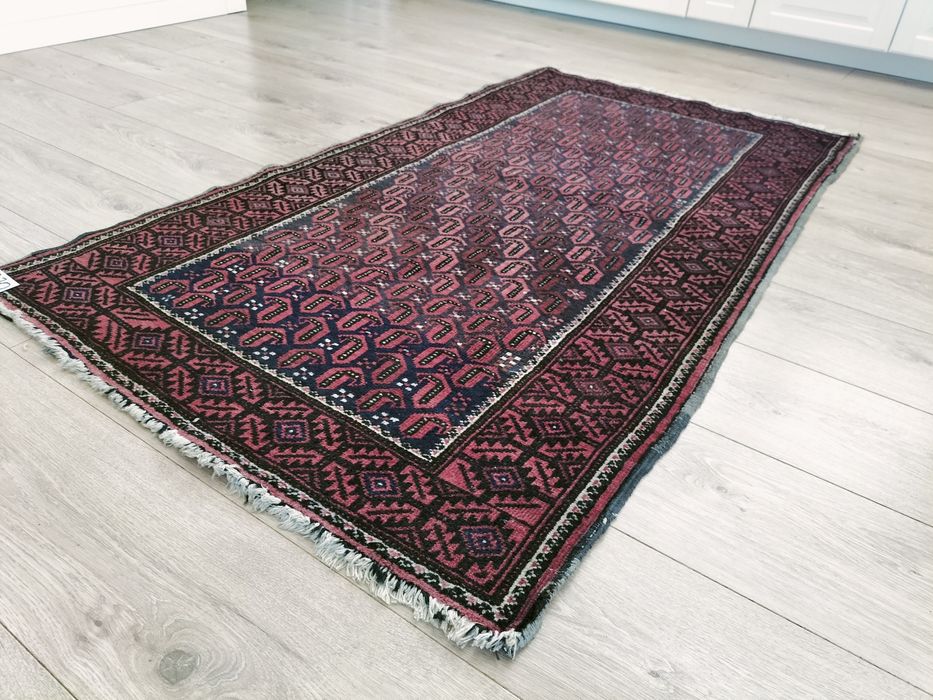 Niespotykany wełniany ręcznie tkany dywanik Aszfar 88x155cm