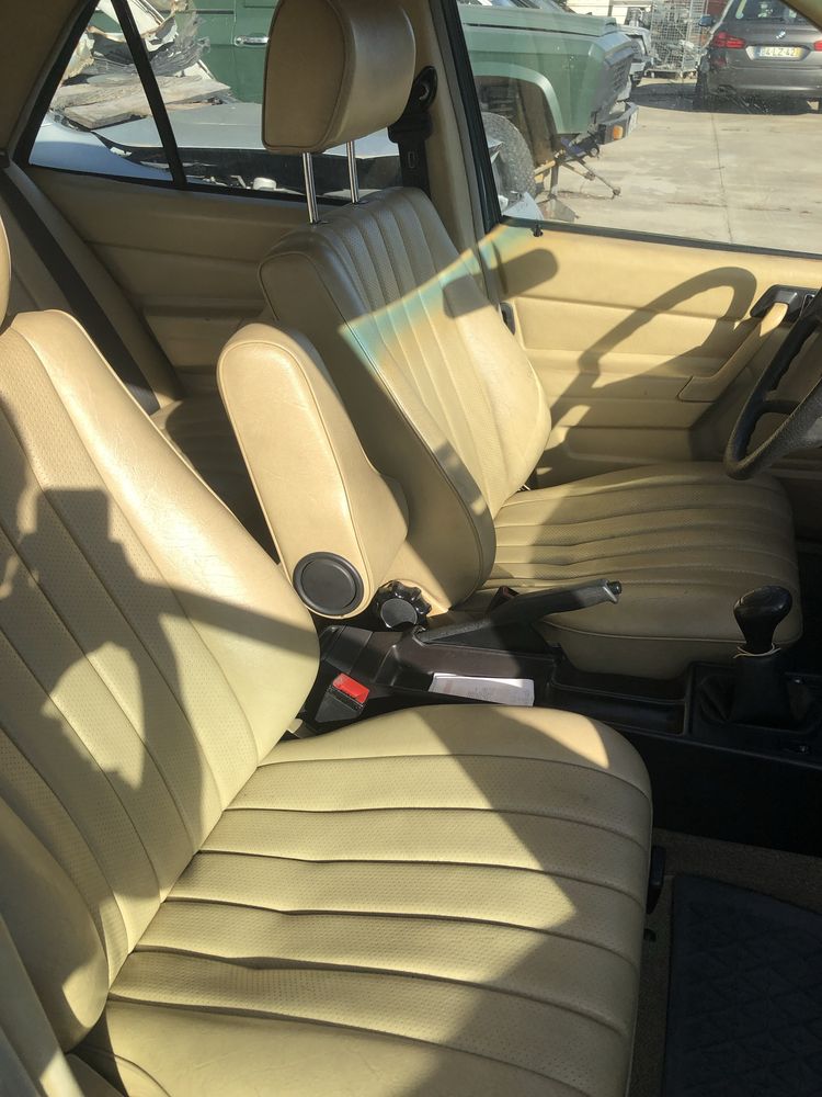 Mercedes e190 (aceito negociações)