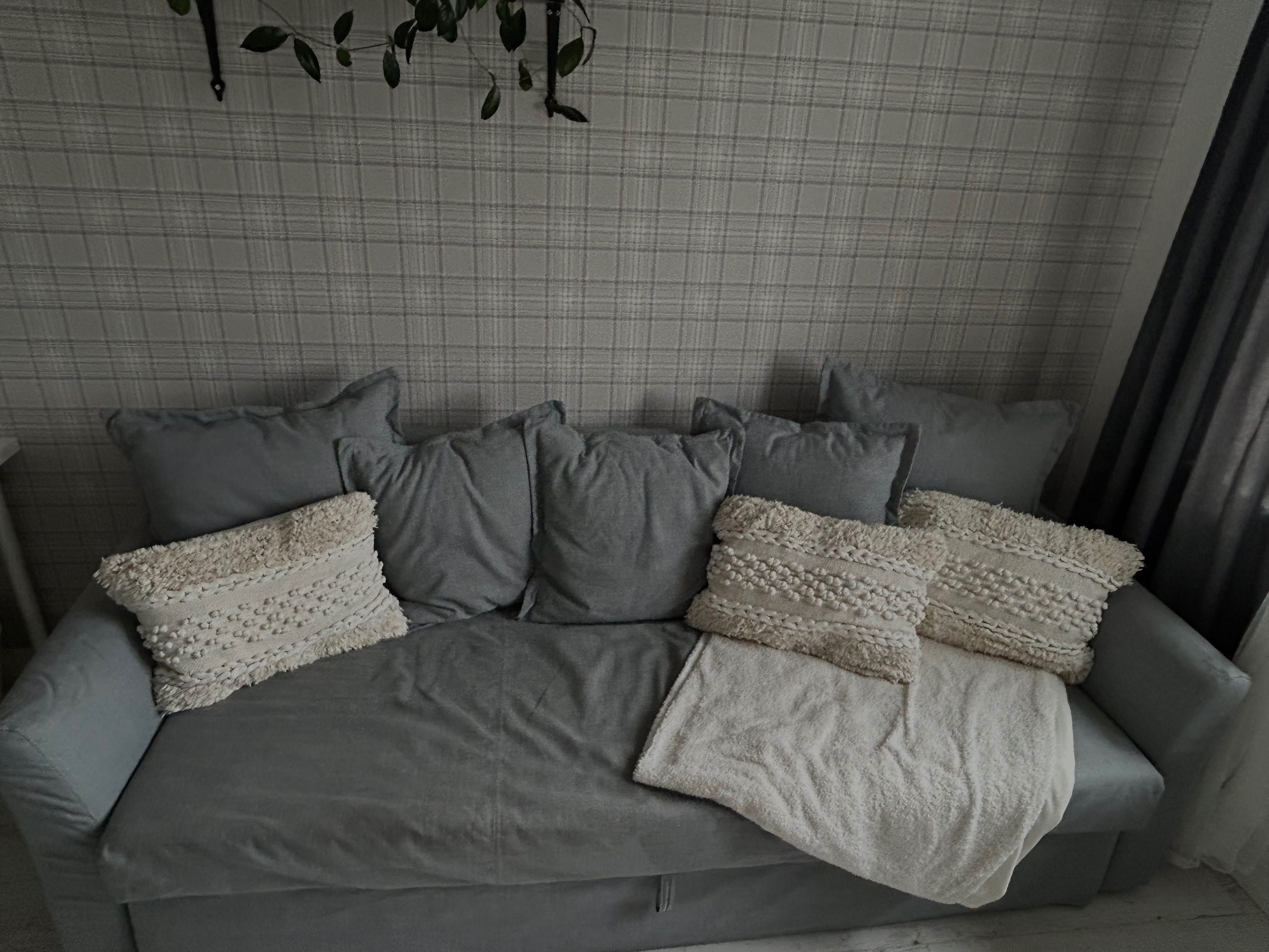 HOLMSUND
Sofa 3-osobowa, rozkładana