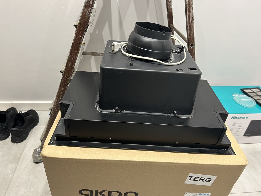 Okap podszawkowy ciarko lm box 60