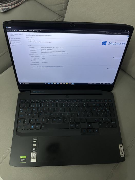 Lenovo IdeaPad Gaming 3 – i5-10300H / 8GB