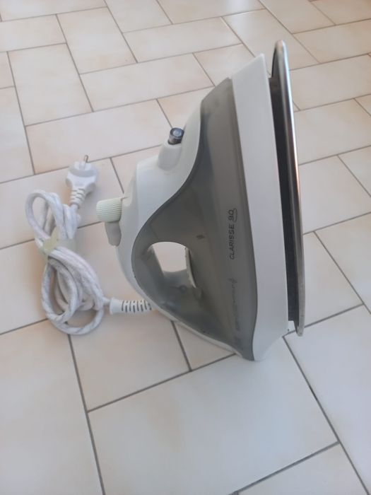 Ferro a vapor Ufesa Clarrise 90