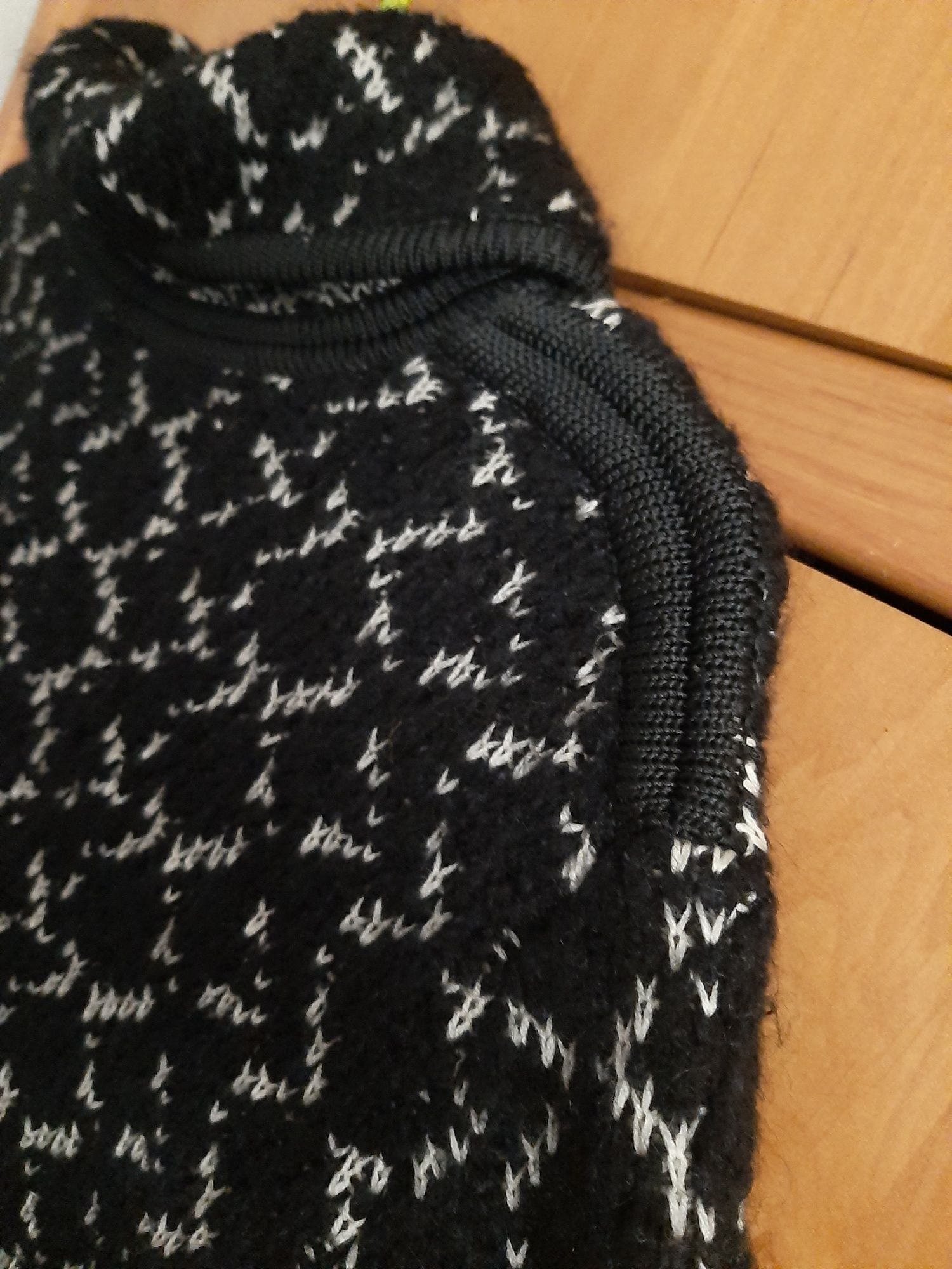 Тёплая женская кофта  Max Mara