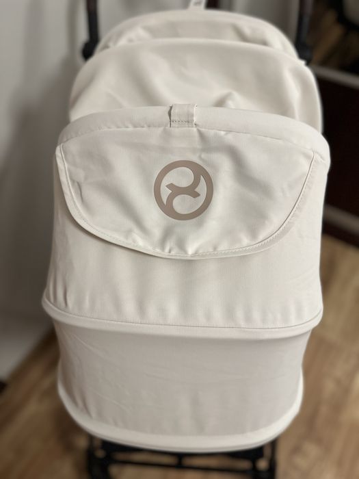 Прогулянкова коляска Cybex Melio Cotton White 2024