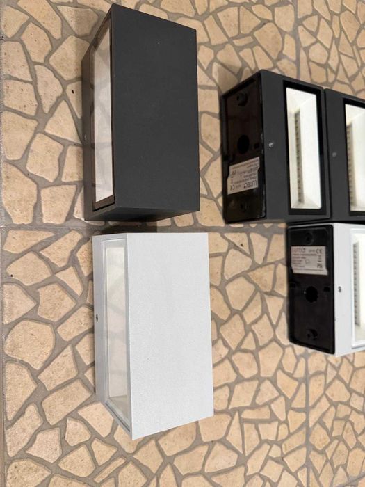Candeeiros de parede exterior ou interior