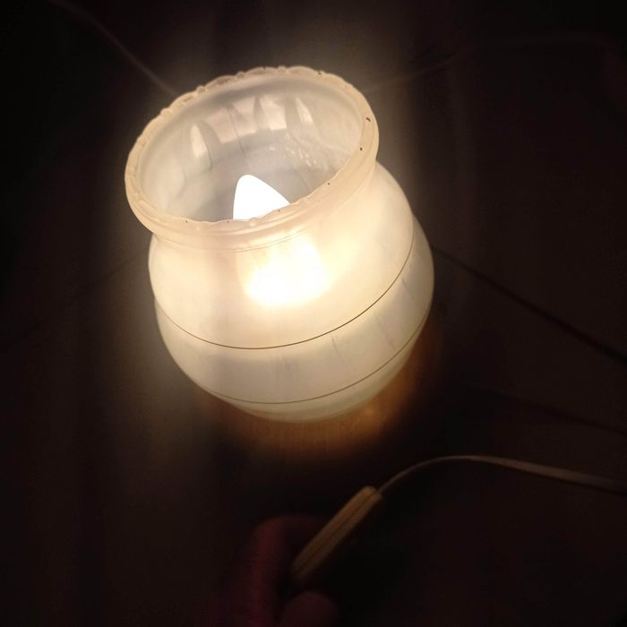 Lampka nocna na szafkę