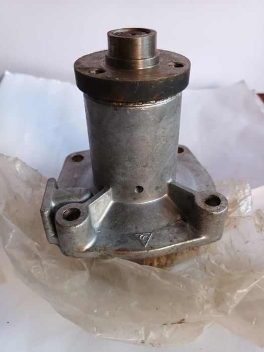 Насос водяной (помпа) ВАЗ 2101-2107-2121-21213