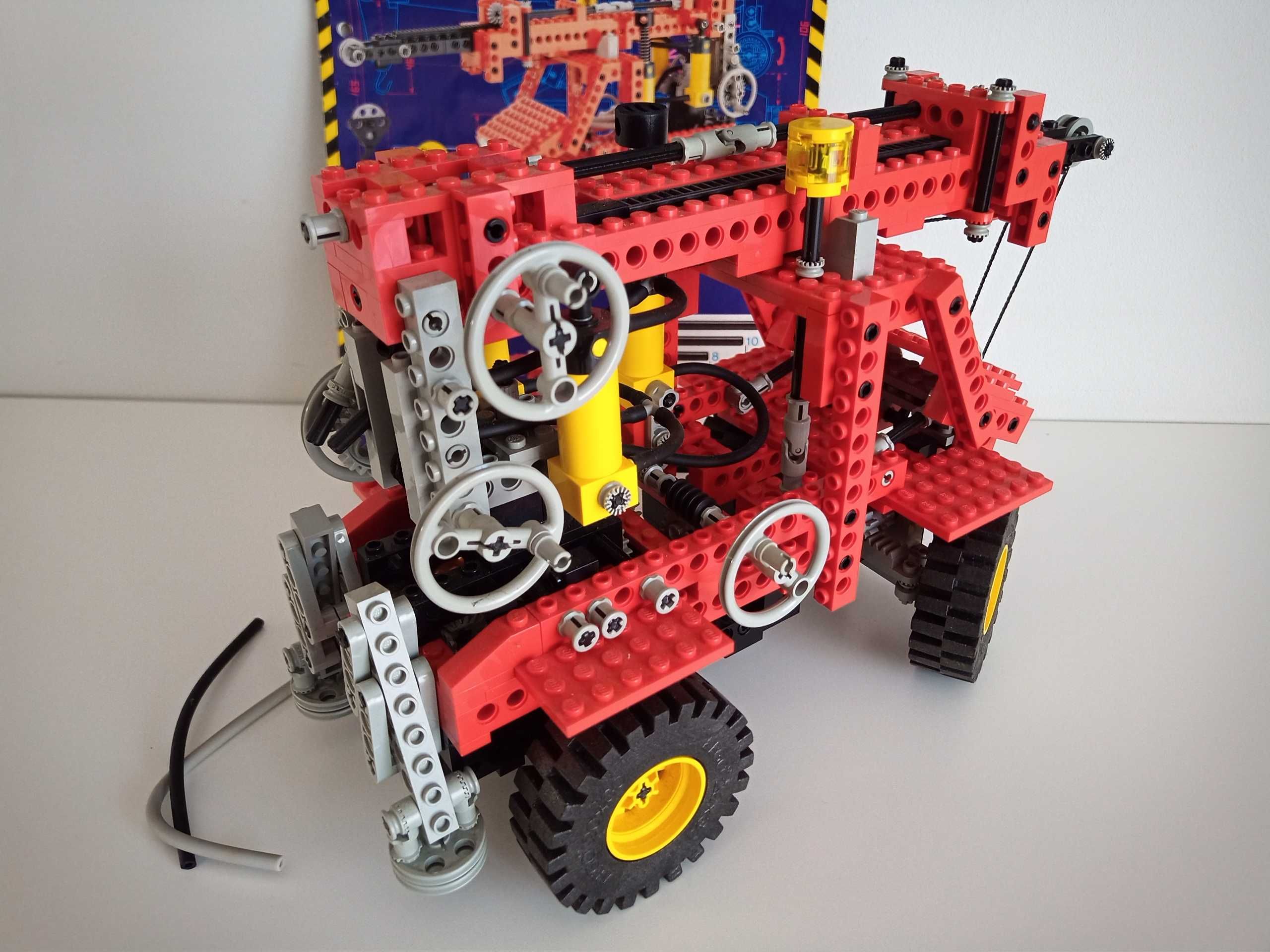 Lego Technic 8854 dźwig z 1989 roku jak nowy!