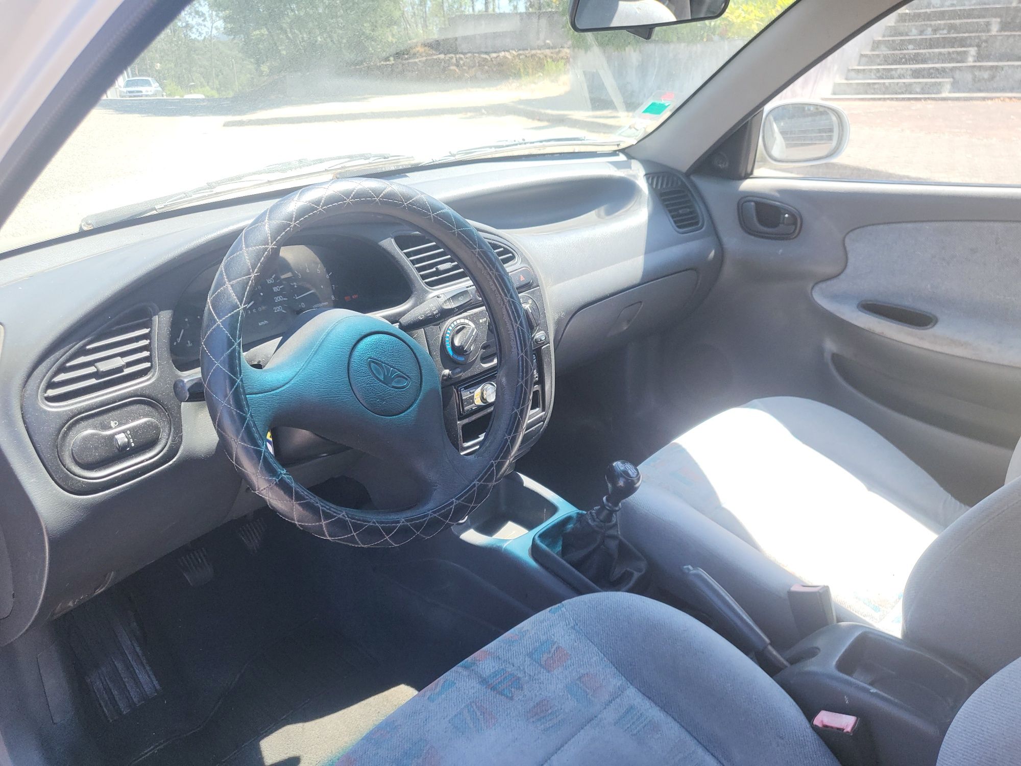daewoo lanos ano 2000