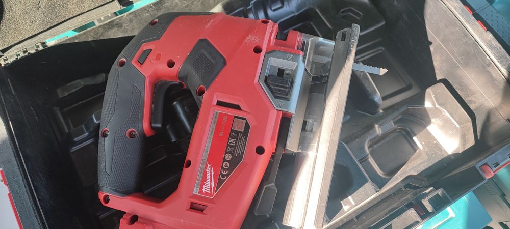 Milwaukee M18 FUEL z rękojeścią typu D