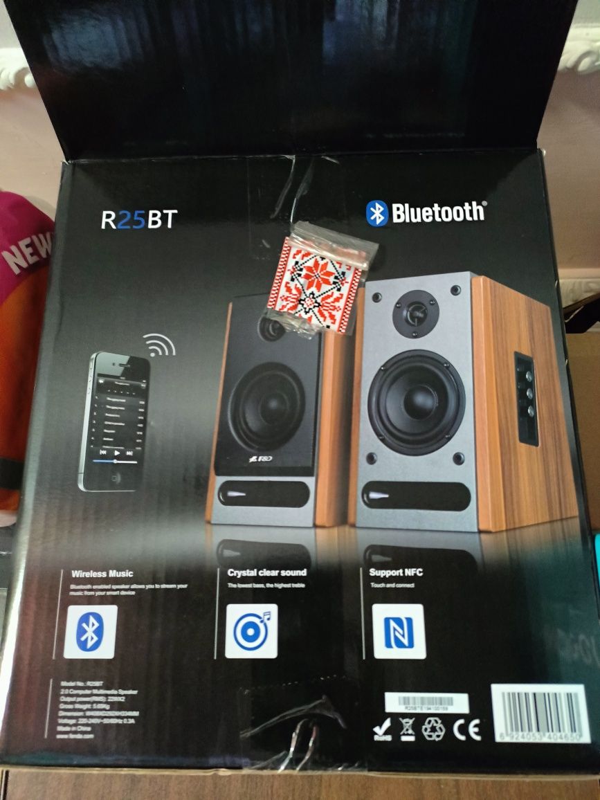 Продам отличные для ПК Bluetooth колонки 44 ват