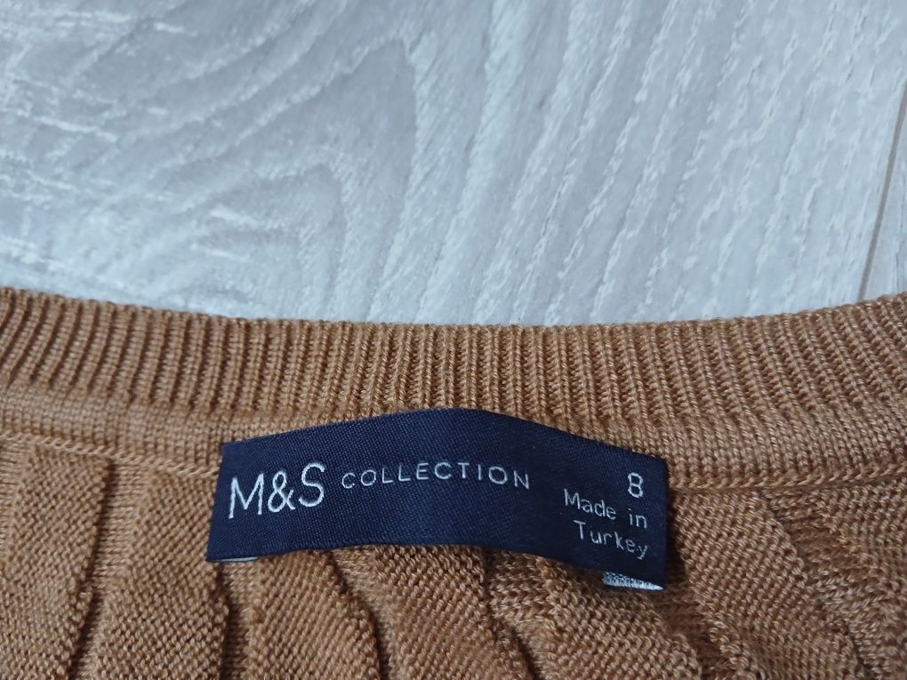 Джемпер бренда M&S