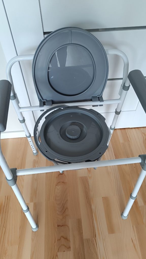 Krzesło toaletowe WC dla seniora stabilne