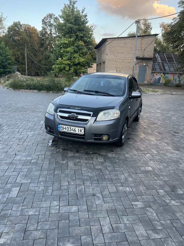 Продам chevrolet aveo Т250 2008 года в идеальном состоянии 1.5 бензин