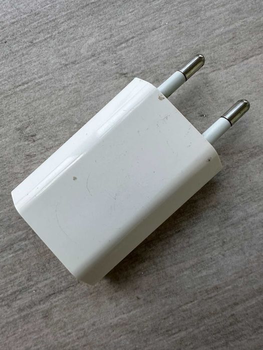 зарядка для iPhone