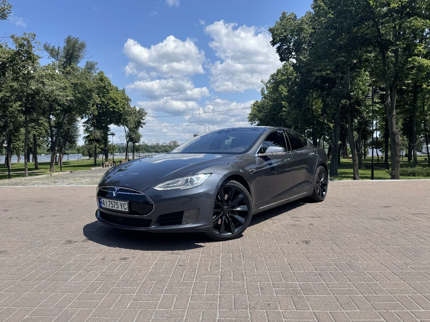 Tesla S 70D 2015