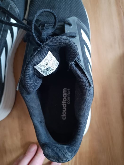 Кроссовки adidas