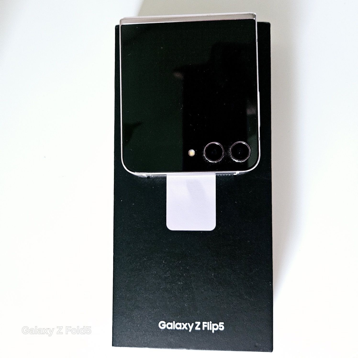 Samsung Galaxy Z Flip 5 lawendowy