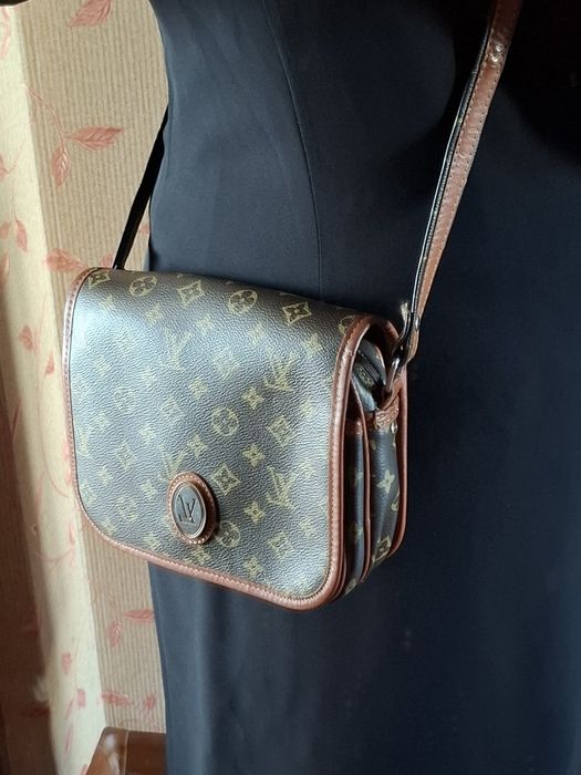 Torebka brązowo czarna a la louis vuitton na długim pasku