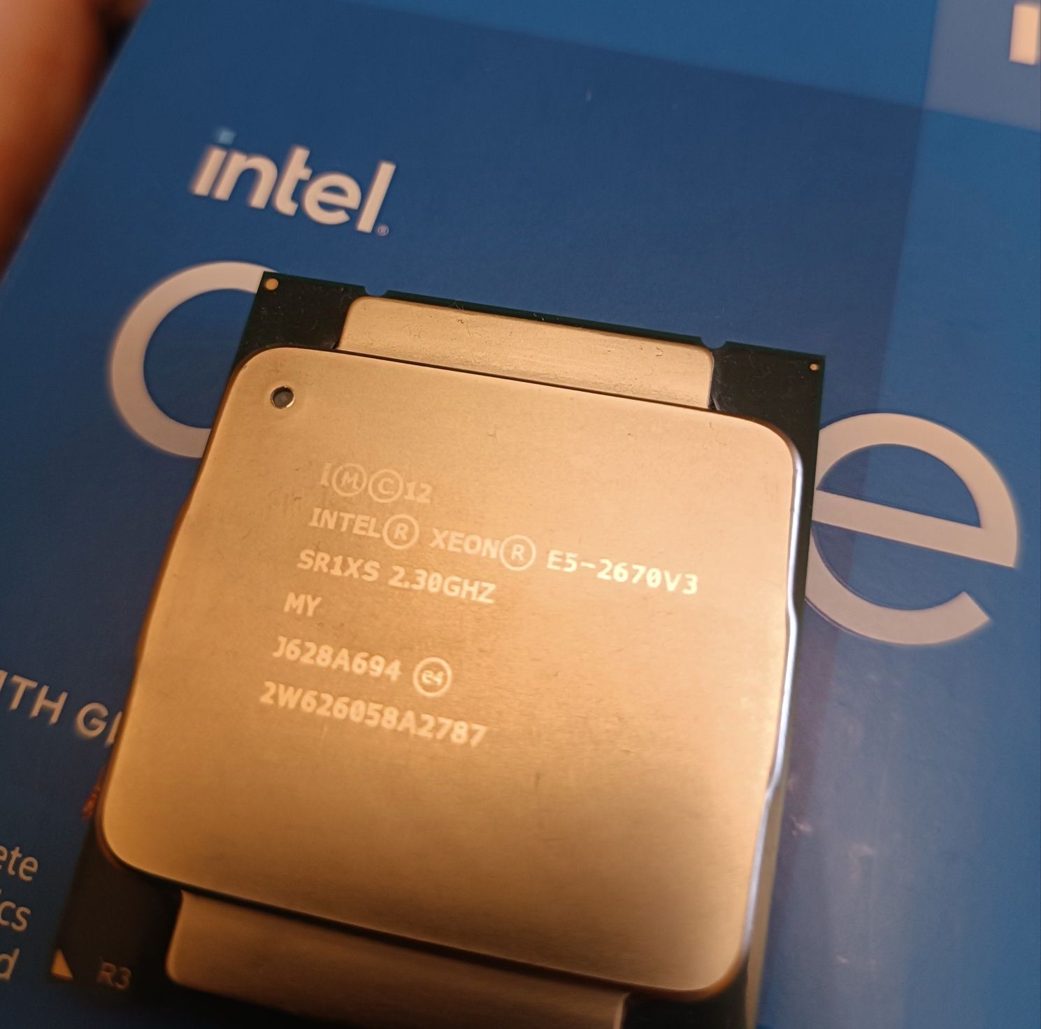Процессор Intel Xeon E5-2670v3