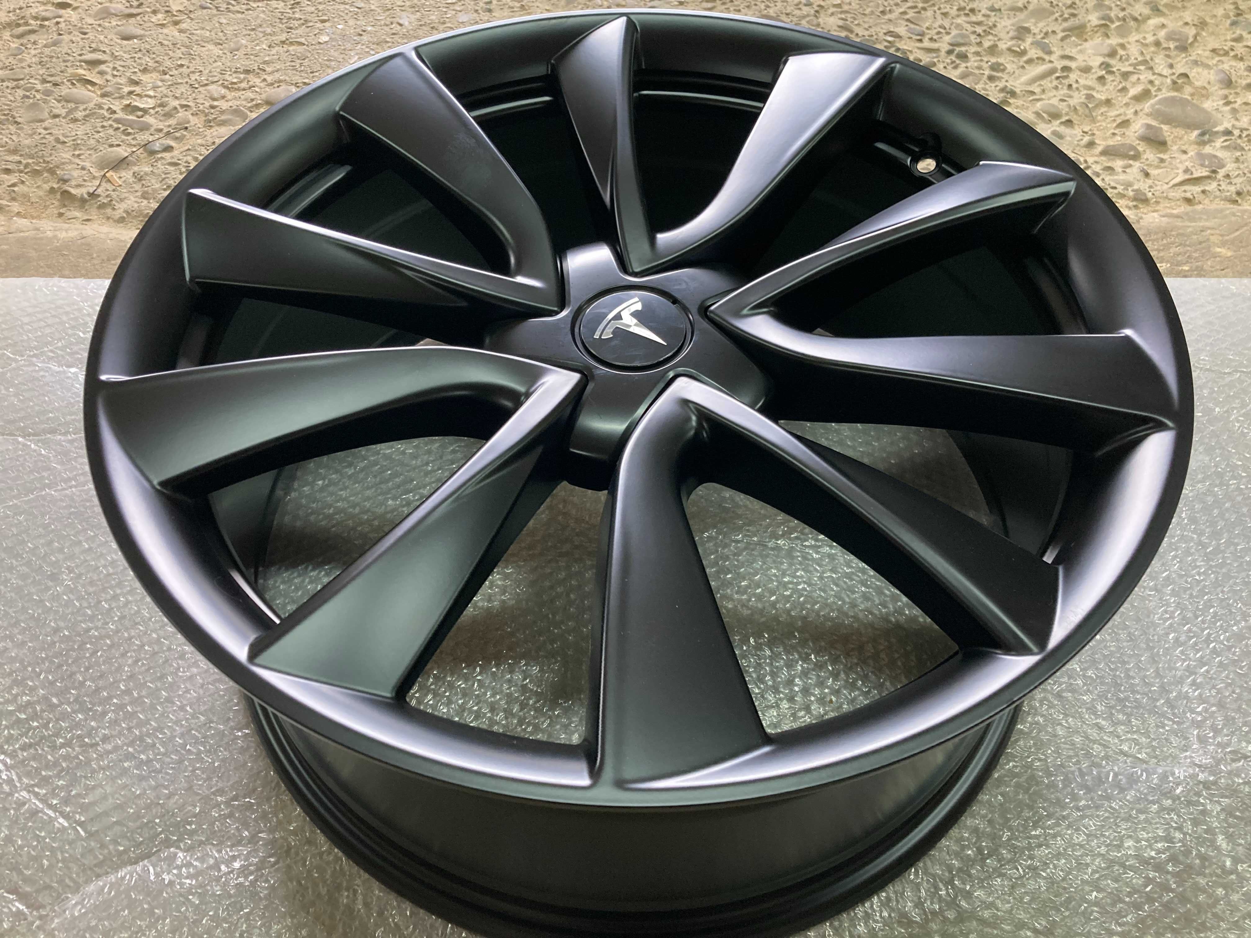 Диски Новые R20 W8.5 PCD 5x114.3 Tesla Model 3,Model S,Model X,Model Y