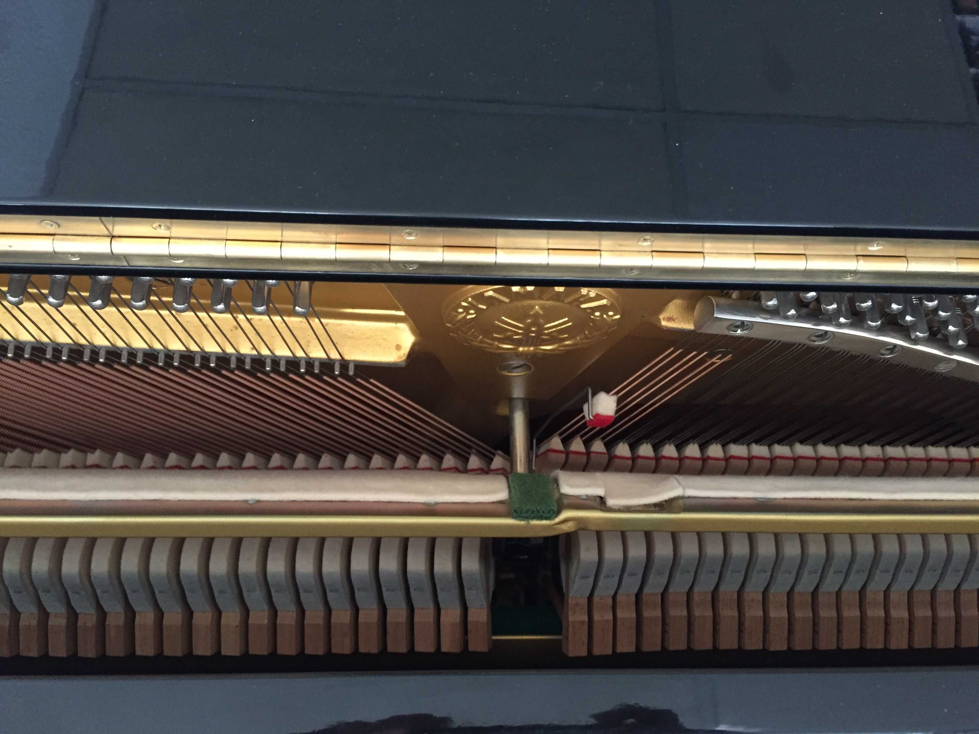 Piano Vertical Yamaha X / Yamaha X Upright Piano