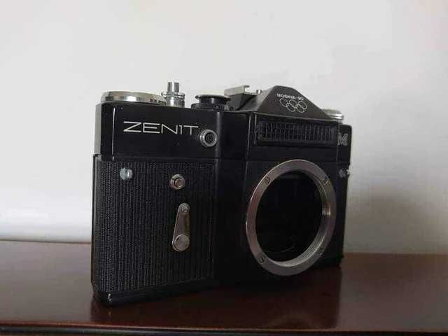 Máquina Analógica Zenit Moshva-80