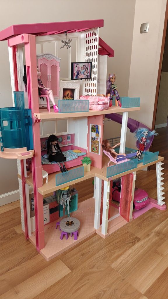 Barbie Dreamhouse