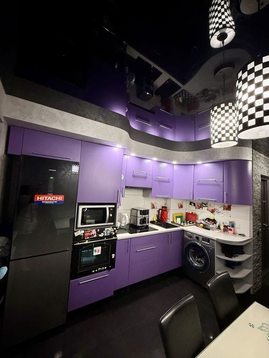 Продажа 3 ком. 10 мкрн. Левый берег