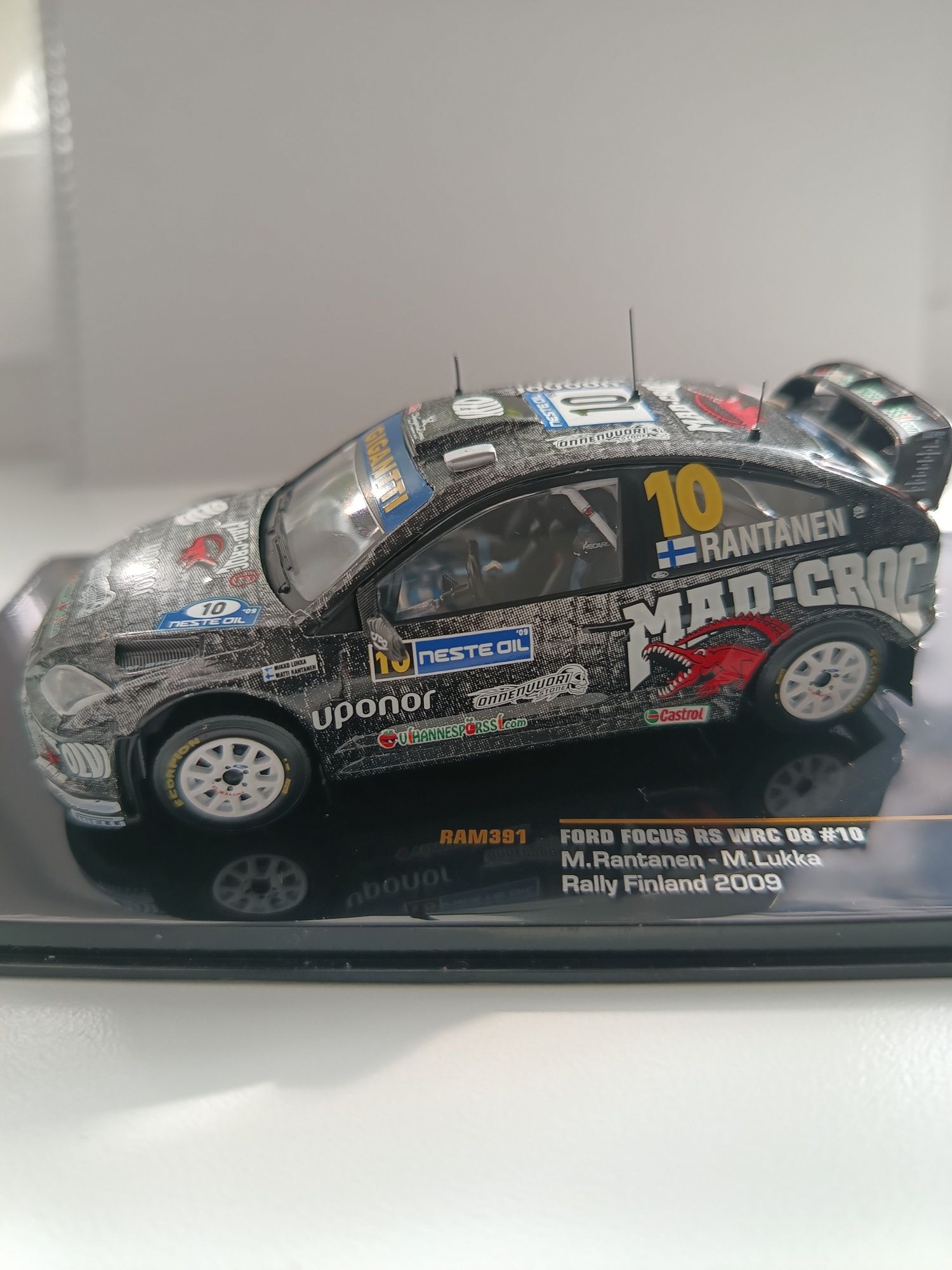 Ford Focus RS WRC - Rally Finland 2009. IXO. 1:43.