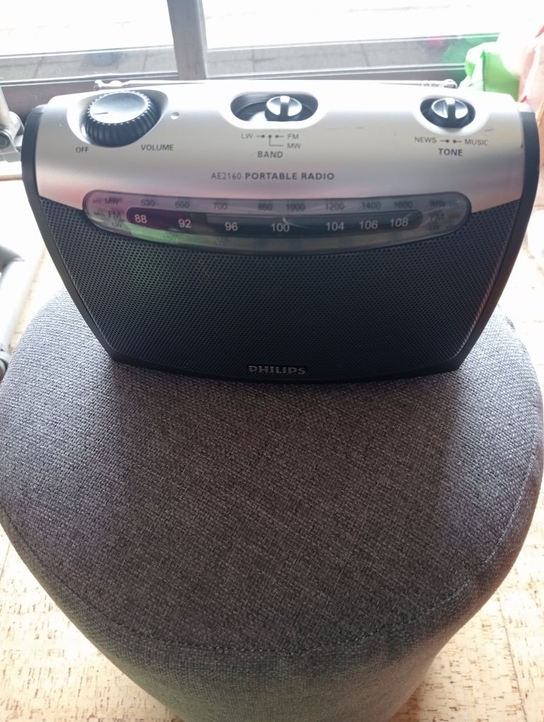 Vendo Rádio portátil philips.