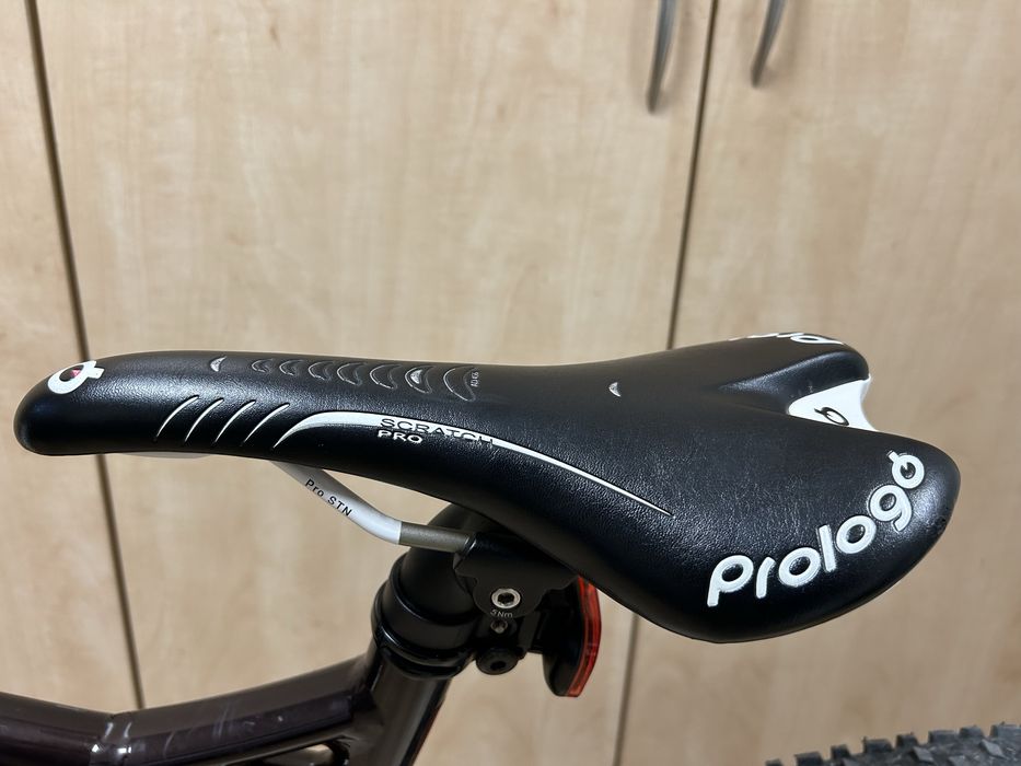 Siodelko Prolog Scratch Pro*AD 456* Stan super!
