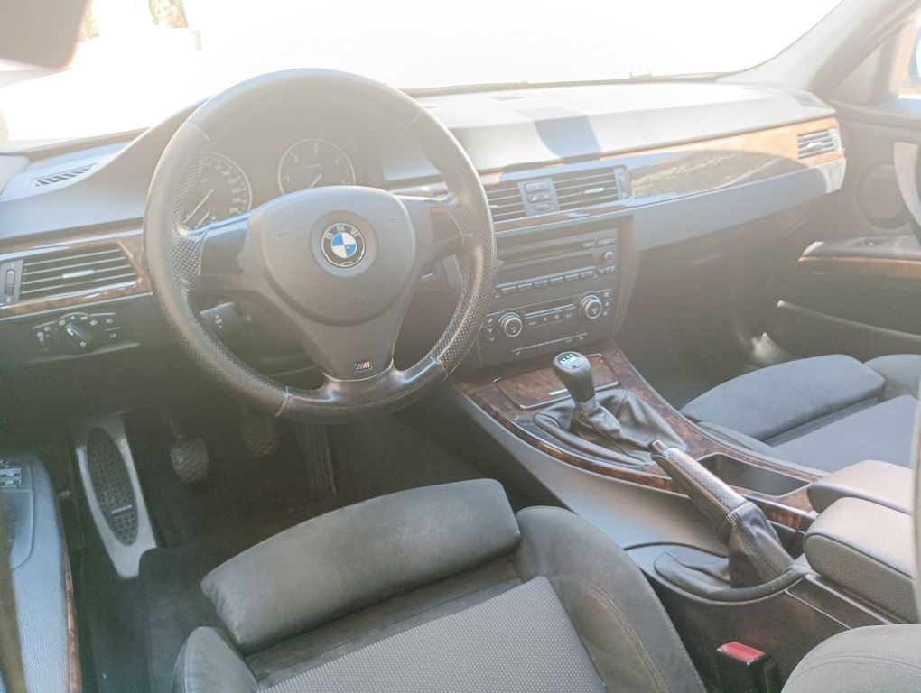 BMW E91 320d Touring Pack M
