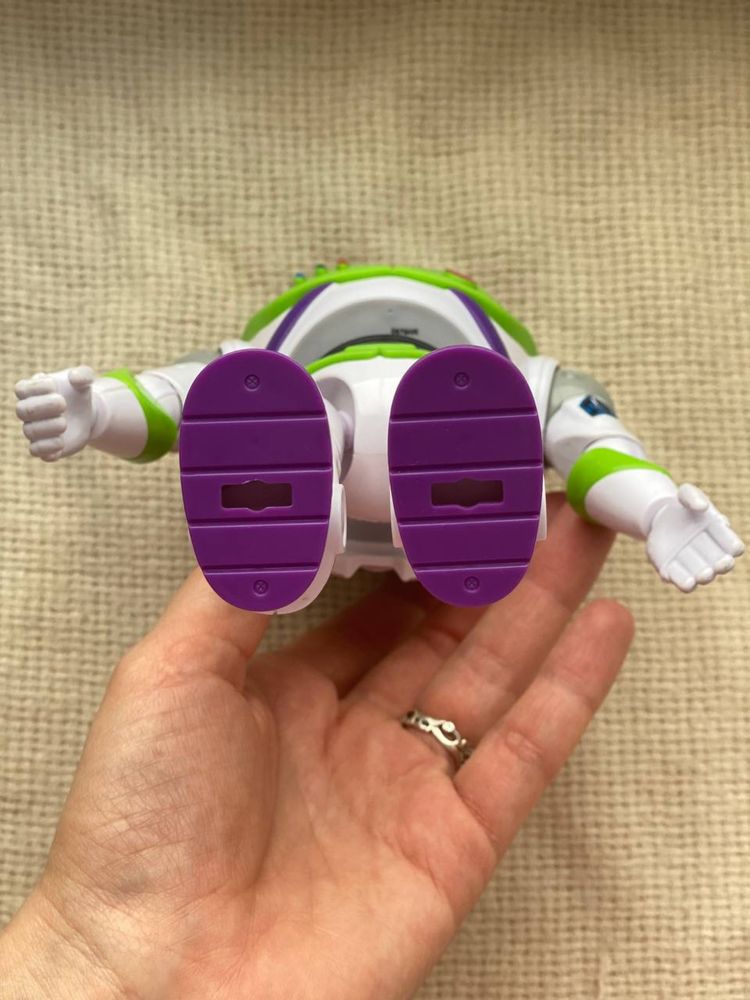 Игрушка Buzz Lightyear