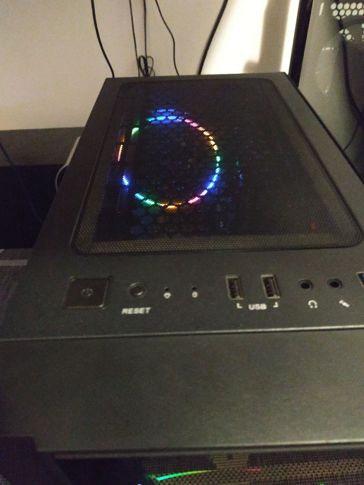 Komputer do gier i5-9400/RTX 2060 6 GB GDDR6/16 GB RAM DDR4/M2