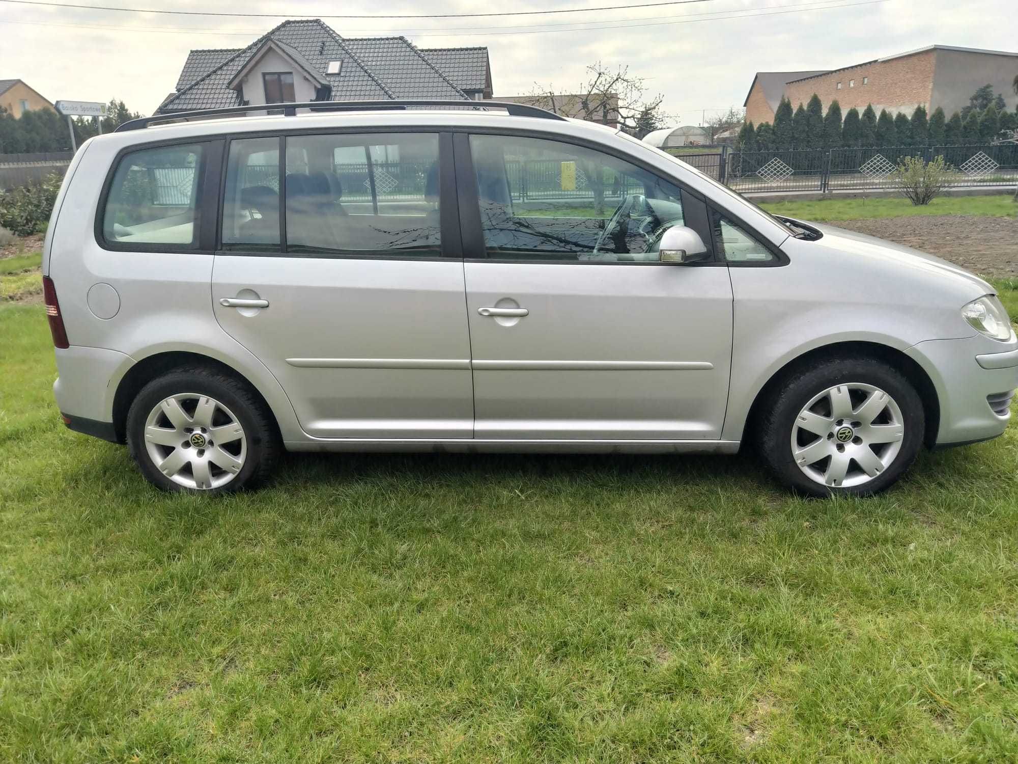 Volkswagen Touran VW Touran 1.6 MPI 101KM 7-os