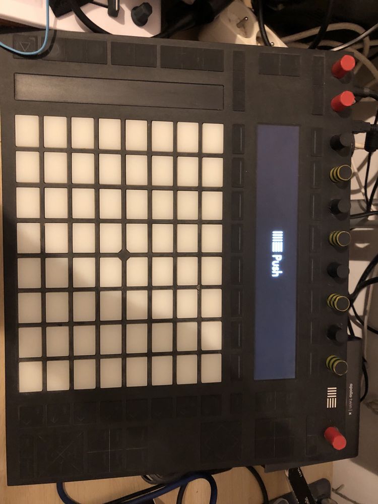 Ableton PUSH 2 MIDI controller sampler drum midi machine