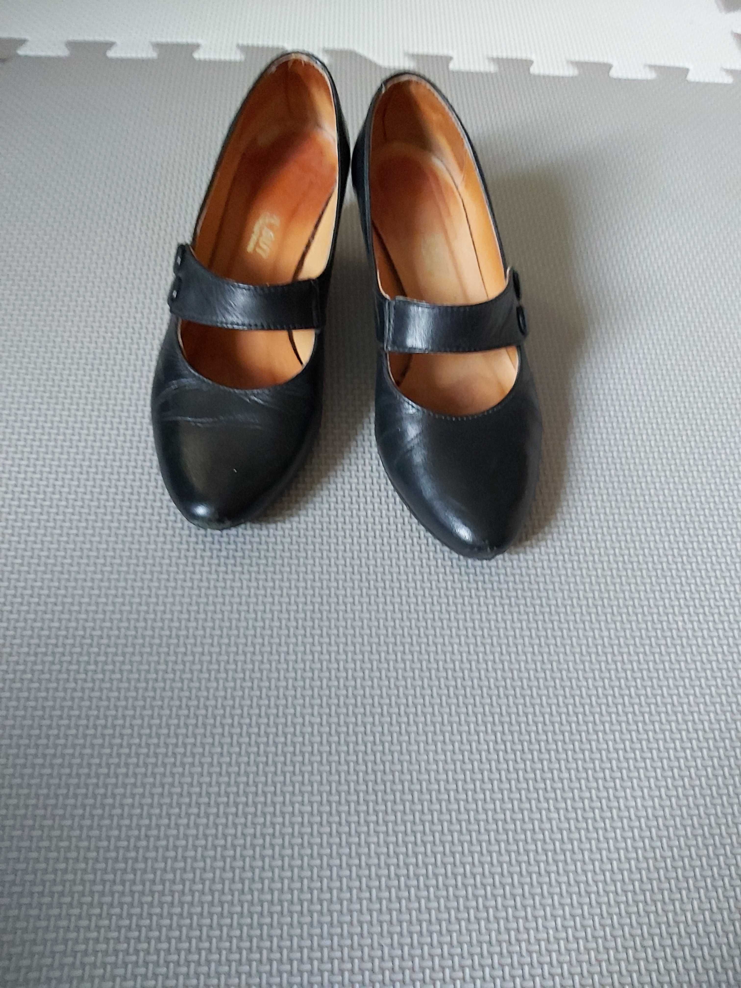 Czarne buty damskie rozmiar 34