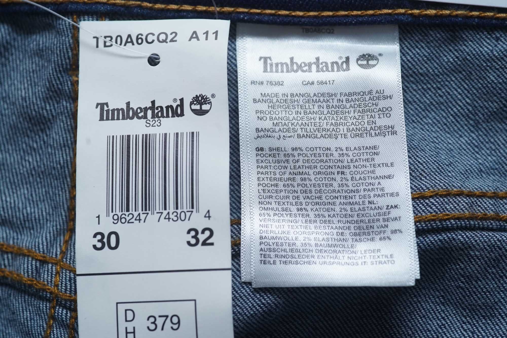 Мужские джинсы TIMBERLAND темно-синего цвета.