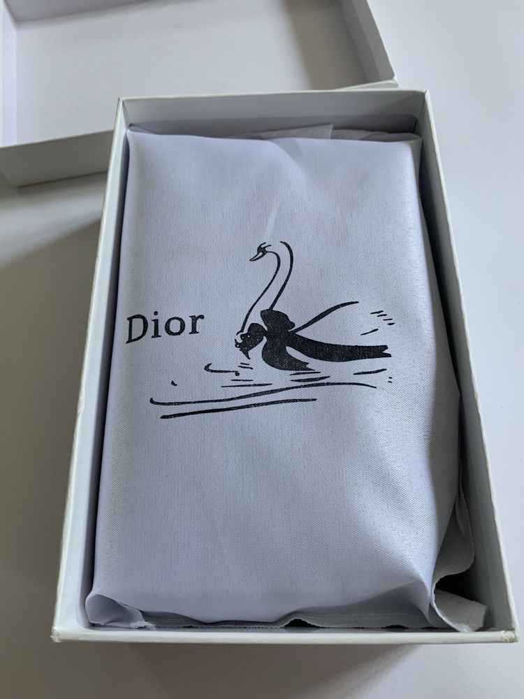 Dior сумка + брендова коробка, пильник, документи