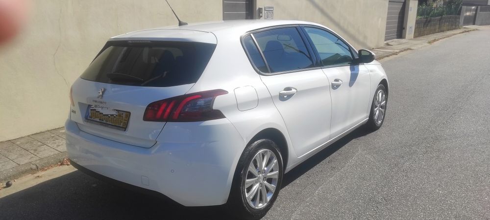 Peugeot 308 1.5 HDI 100 cv