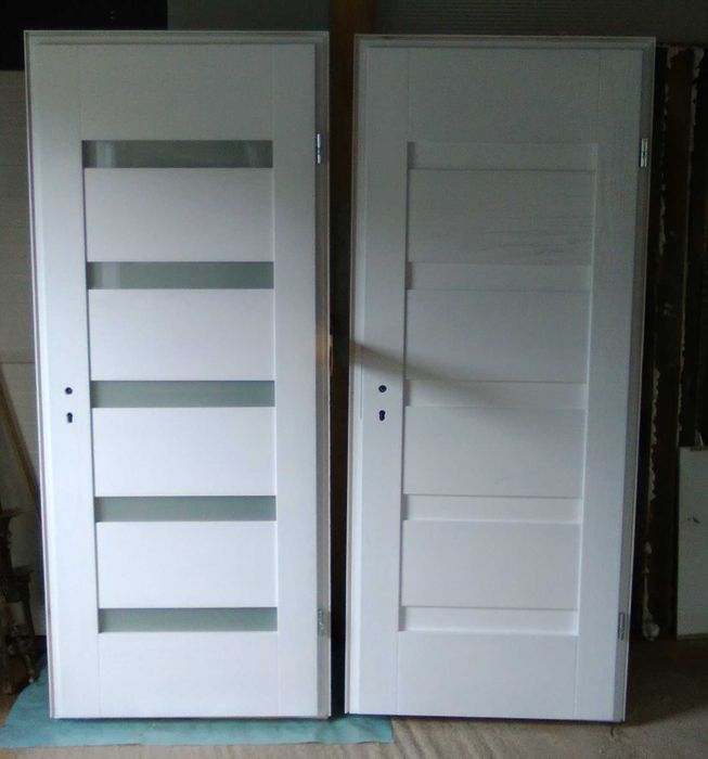 Drzwi dębowe, jesionowe, wewnętrzne i zewnętrzne