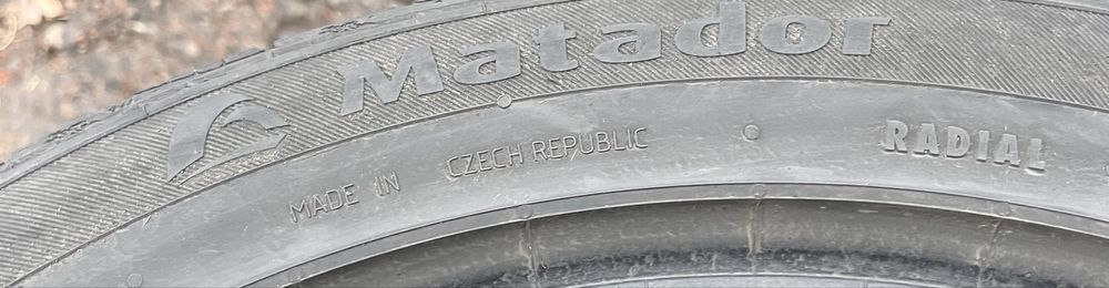 Зимові шини комплект 245/45 r18 Matador